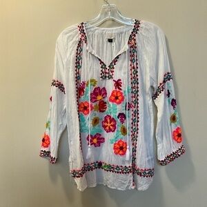 Lula Soul White Multicolored Embroidered Long Sleeve Tunic Top Size Small